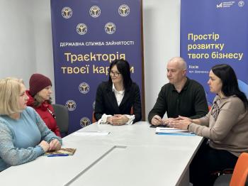 Косівські податківці спільно зі службою зайнятості напрацьовують механізми комплексної допомоги грантоотримувачам