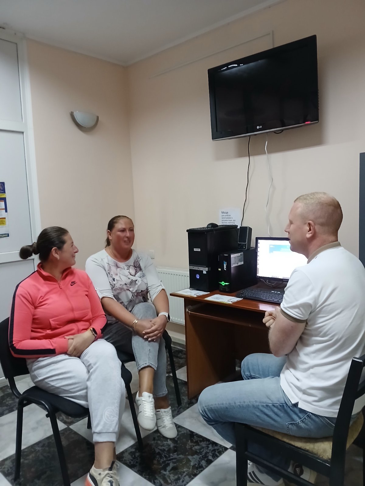 В Яремчанському ЦОП проводять консультації з актуальних питань податкового законодавства